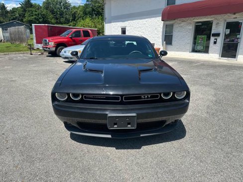 Used 2015 Dodge Challenger SXT Plus image 6