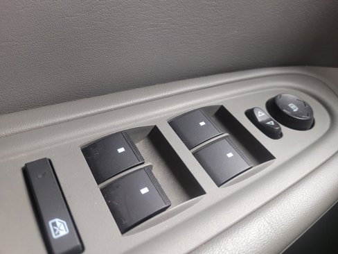 Used 2015 Chevrolet Traverse LT image 27