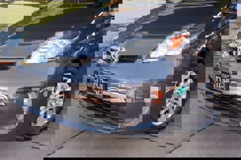 Used 2014 Toyota Prius Plug-In Hybrid image 8