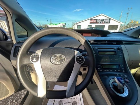 Used 2011 Toyota Prius image 17