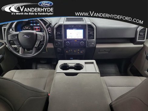 Used 2017 Ford F150 XLT w/ Equipment Group 302A Luxury image 13