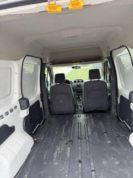 Used 2013 Ford Transit Connect XLT image 28