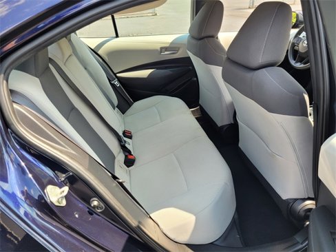 Used 2021 Toyota Corolla LE image 13