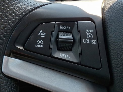 Used 2020 Chevrolet Sonic LT image 16