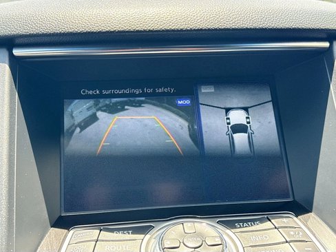 Used 2017 INFINITI QX70 AWD w/ Premium Package image 14