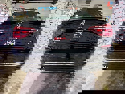 Used 2018 Volkswagen Passat 2.0T S w/ Driver Assistance Package image 8