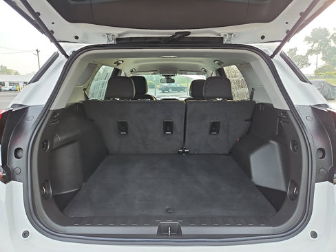 Certified 2022 GMC Terrain SLE w/ Driver Convenience Package image 29