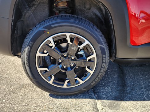 Used 2023 Jeep Renegade Trailhawk image 11