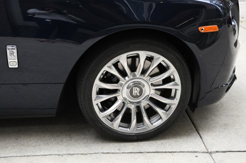 Used 2020 Rolls-Royce Dawn image 23