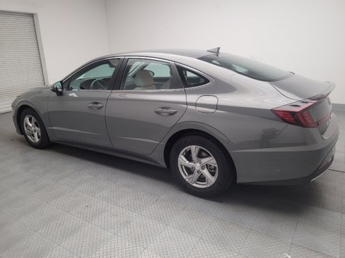 Used 2023 Hyundai Sonata SE image 3