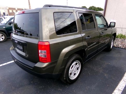 Used 2015 Jeep Patriot Sport image 3