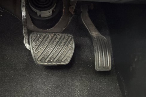 Used 2022 Nissan Pathfinder SV image 45