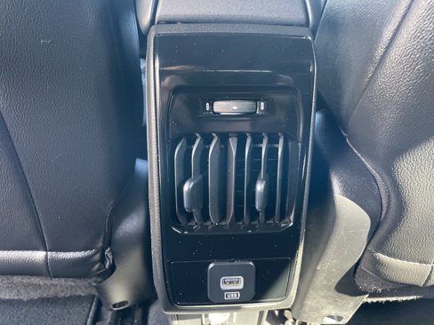 Certified 2024 Jeep Compass Latitude image 29