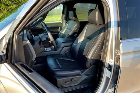 Used 2021 Ford Expedition Max XLT image 25