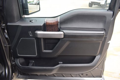 Used 2016 Ford F150 Platinum w/ Equipment Group 701A Luxury image 16