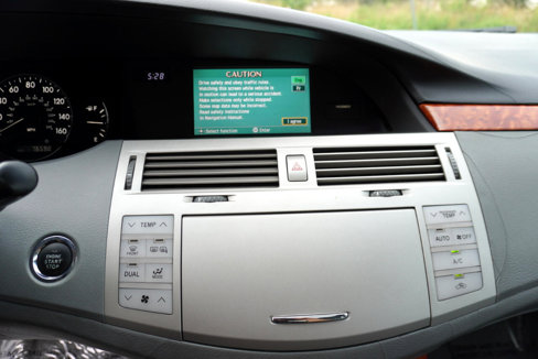 Used 2005 Toyota Avalon XL image 16