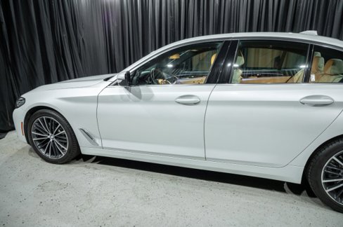Used 2021 BMW 530i w/ Convenience Package image 5