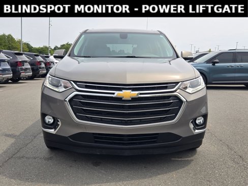 Used 2019 Chevrolet Traverse LT w/ LT Premium Package image 2