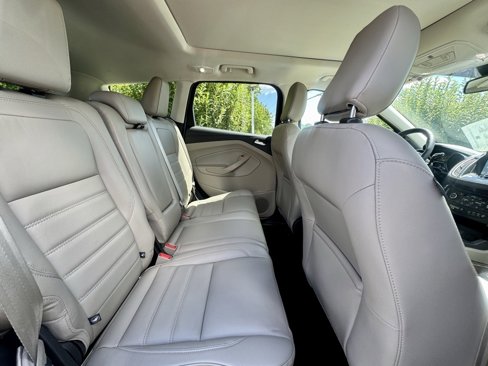 Used 2018 Ford Escape Titanium w/ Ford Safe & Smart Package image 14