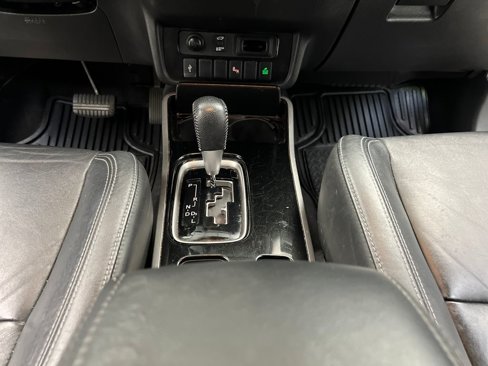 Used 2020 Mitsubishi Outlander SE image 38