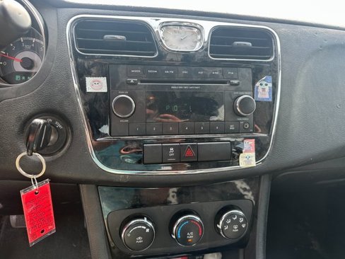 Used 2013 Chrysler 200 LX image 15