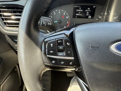 Used 2022 Ford Escape SEL image 30