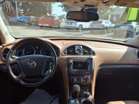 Used 2017 Buick Enclave Leather image 9