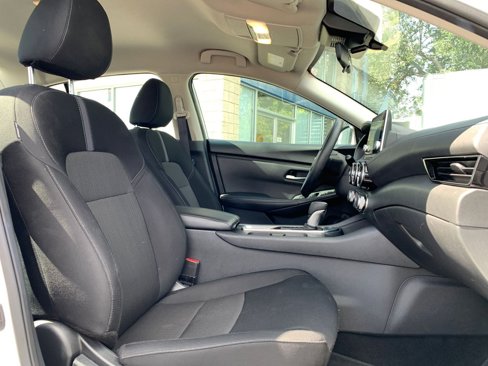 Used 2024 Nissan Sentra SV image 34