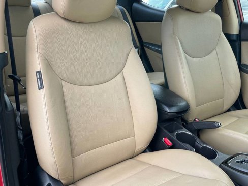 Used 2013 Hyundai Elantra Limited w/ Technology Pkg image 8