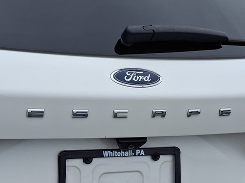 Certified 2022 Ford Escape Titanium image 29