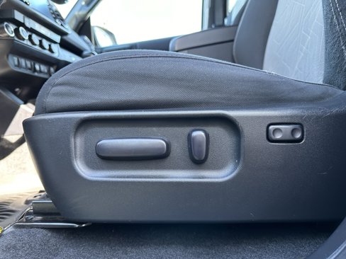 Used 2022 Toyota Tacoma TRD Off-Road image 41