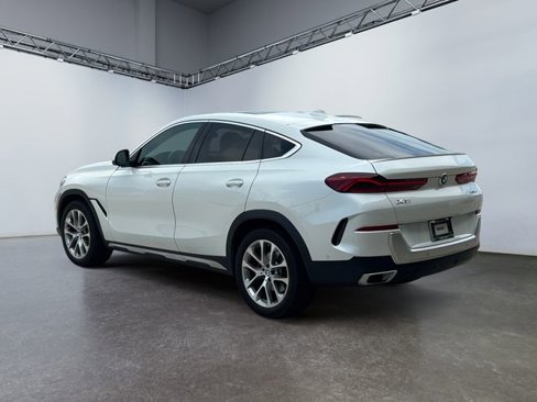 Used 2022 BMW X6 xDrive40i image 5