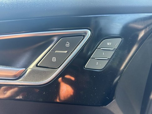 Used 2022 Audi Q4 e-tron Premium Plus image 17