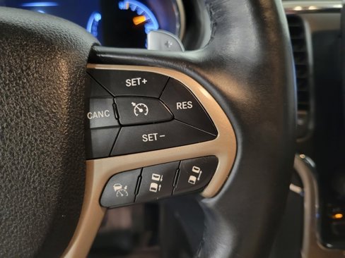 Used 2015 Jeep Grand Cherokee Summit image 14
