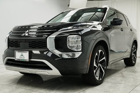 Used 2025 Mitsubishi Outlander SEL image 4