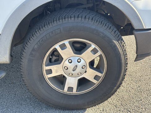 Used 2005 Ford F150 FX4 image 4