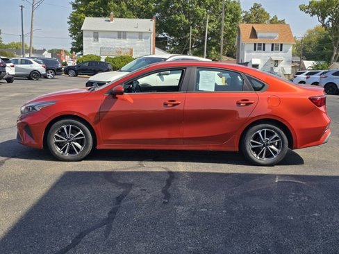 Used 2022 Kia Forte LXS image 4