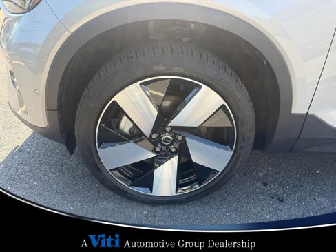 Certified 2023 Volvo C40 P8 Recharge Ultimate image 12