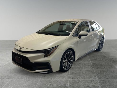 Used 2021 Toyota Corolla SE image 3