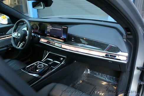 Used 2023 BMW 760i xDrive w/ Executive Package image 23