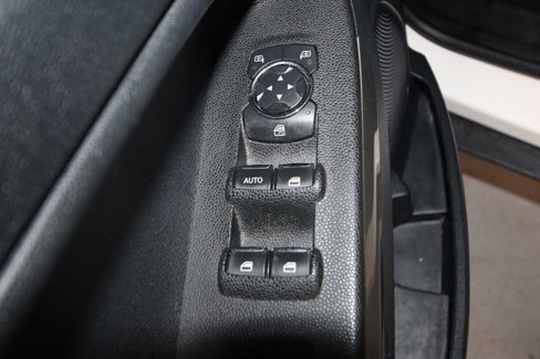 Used 2018 Ford EcoSport Titanium image 6