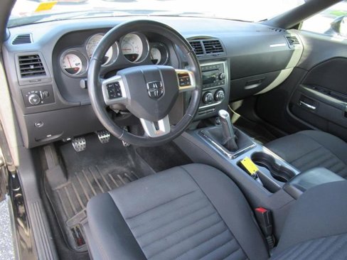 Used 2014 Dodge Challenger R/T image 13