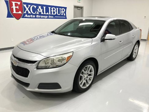 Used 2015 Chevrolet Malibu LT w/ Power Convenience Package image 18