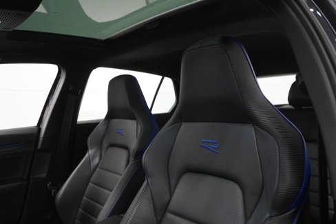 Used 2023 Volkswagen Golf R image 14