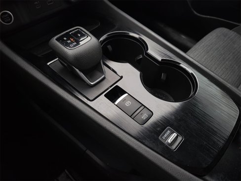 Used 2021 Nissan Rogue SV image 20