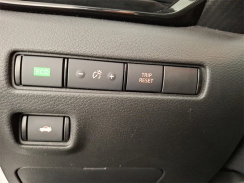 Used 2021 Nissan Sentra SV image 25