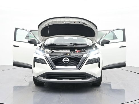 Used 2023 Nissan Rogue S image 44