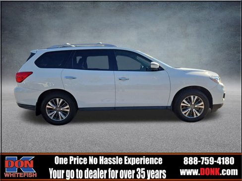 Used 2018 Nissan Pathfinder SV image 9