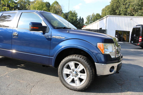 Used 2010 Ford F150 Lariat image 2