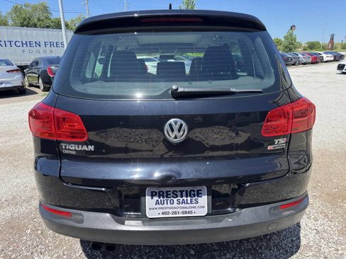 Used 2015 Volkswagen Tiguan SE image 6